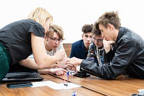 В Сеченовском Университете состоялся образовательный интенсив для школьников по направлению «Медицинский инженер»