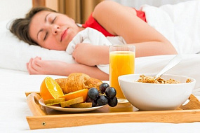Врач: Употребление сладостей за четыре часа до сна помогает быстрее заснуть