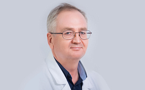 Доцент кафедры болезней уха, горла и носа Сеченовского Университета Эдуард Синьков рассказал о преимуществах нового способа помощи больным с муковисцидозом