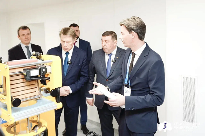 Михаил Мурашко оценил разработки Центра инжиниринговых разработок в Сеченовском Университете