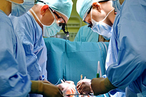  Кардиохирурги Сеченовского университета провели серию операций на аортальном клапане у детей 