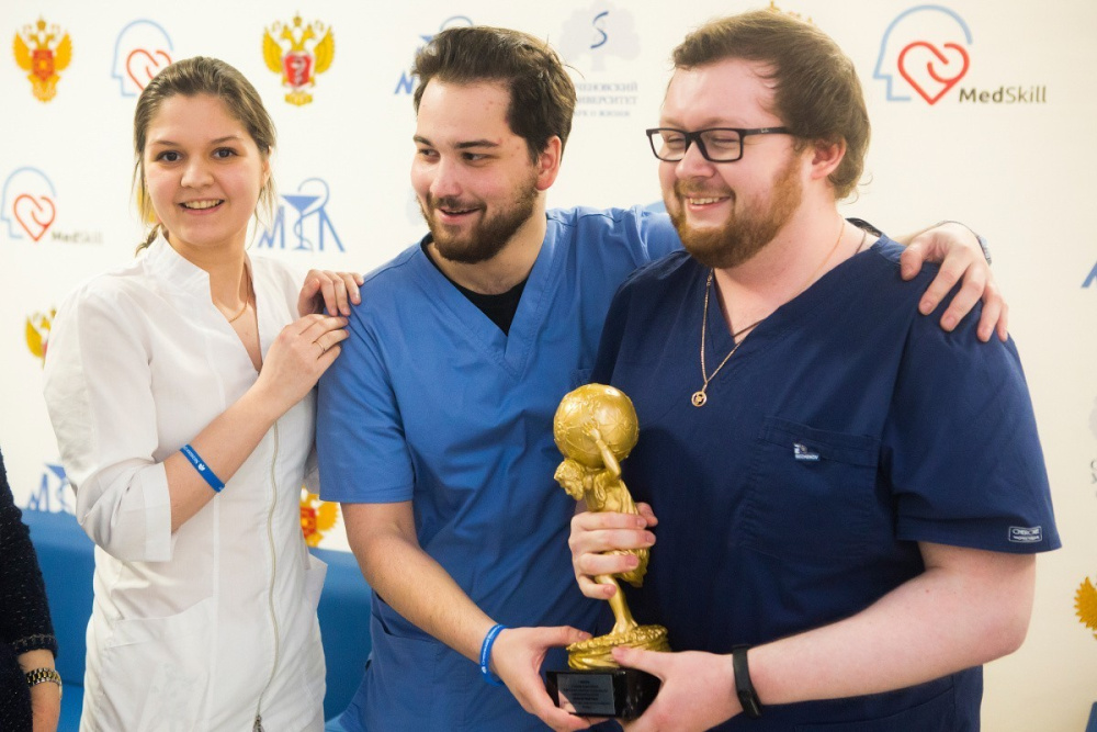 1 апреля приносит победу сеченовцам в Олимпиаде «Золотой Медскил»