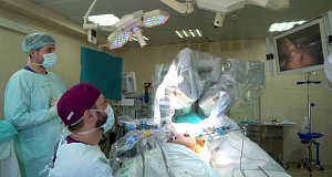  В Клинике факультетской хирургии им. Н. Н. Бурденко Сеченовского Университета впервые выполнена робот-ассистированная рукавная резекция желудка пациентке с морбидным ожирением 