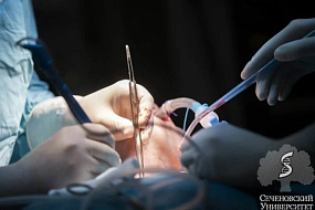 Российские врачи провели уникальную операцию пациентке с раковой опухолью на лице  
