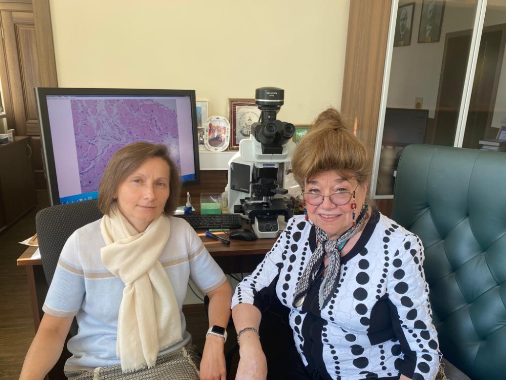 В Сеченовском Университете выпустили первую в России монографию, которая описывает механизм развития миокардита на фоне COVID-19