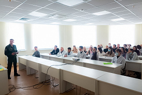 В Сеченовском Университете состоялась встреча студентов с представителем Минобороны России
