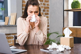 Весенний кошмар аллергиков: как пыльца в воздухе влияет на риск заражения коронавирусом 