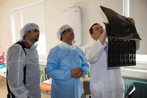 Делегация из Пакистана посетила Федеральный центр нейрохирургии в Тюмени