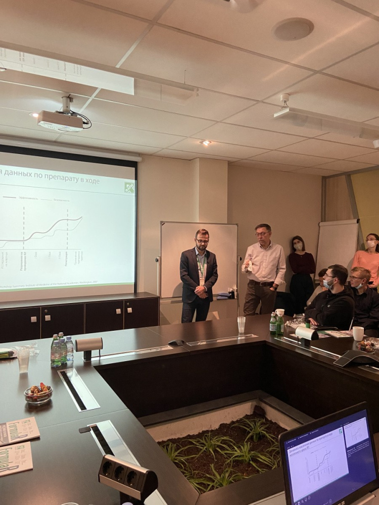 Студенты Сеченовского Университета встретились с представителями фармотрасли 