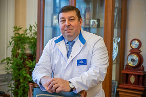 «Необходимо создавать условия для нормальной работы врача»: интервью Петра Глыбочко   «Росийской газете»