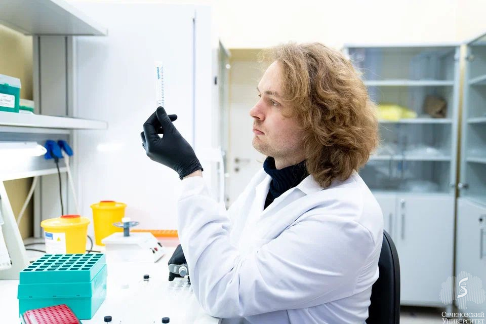 В Сеченовском Университете создали наночастицы, которые позволят лечить гепатит B, рак и генетические заболевания