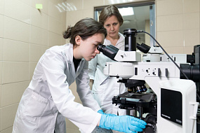 В Сеченовском университете разрабатывают препараты для борьбы с устойчивыми бактериями