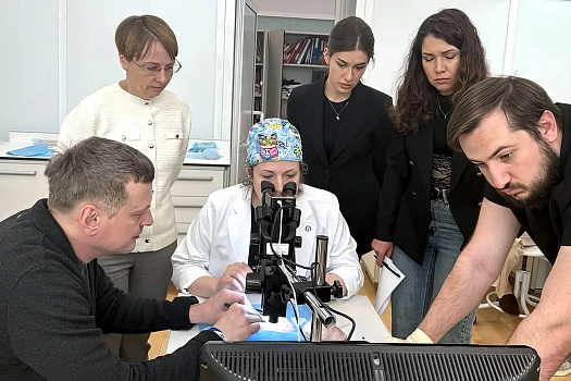 Команда Сеченовского Университета победила в межвузовской олимпиаде по микрохирургии