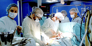  Врачи Сеченовского Университета провели сложнейшую операцию на сердце малоинвазивным способом 